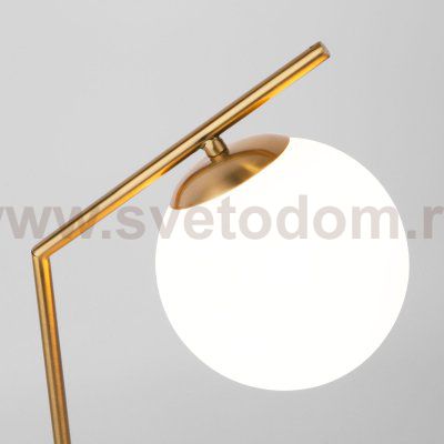 Настольная лампа со стеклянным плафоном Eurosvet 01082/1 латунь Frost